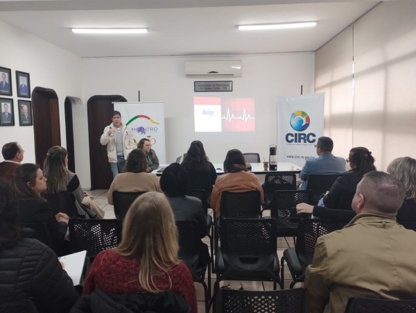 SECRETÁRIOS DE SAÚDE REALIZAM REUNIÃO