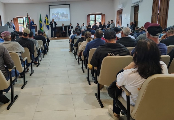 PREFEITOS REALIZAM REUNIÃO EXTRAORDINÁRIA