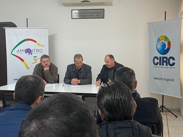 ASSEMBLEIA DISCUTE IMPORTANTES PAUTAS DA REGIÃO