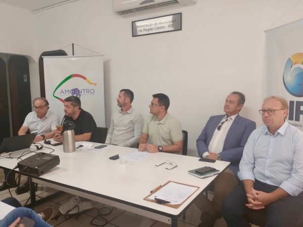 ASSEMBLEIA DE PREFEITOS DA AMCENTRO: POSSE DA DIRETORIA DA EXECUTIVA 2026