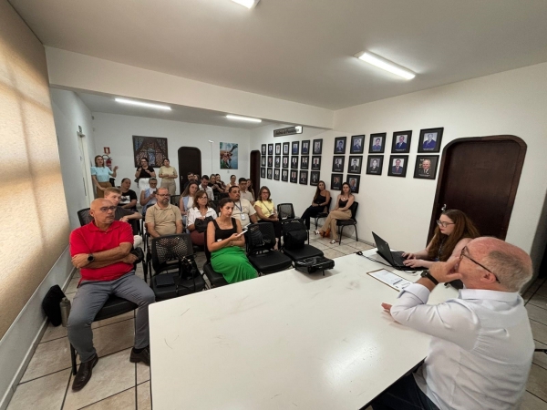 ELEIÇÃO NA PASTA DA SAÚDE