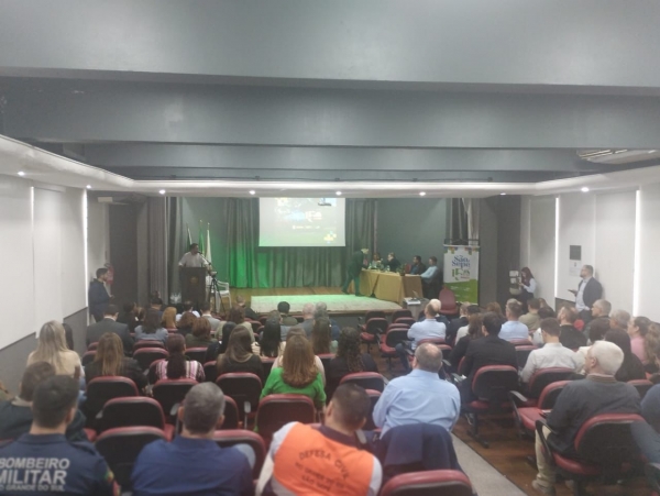 GESTORES DA REGIÃO CENTRO PARTICIPAM DE EVENTO EM SÃO SEPÉ